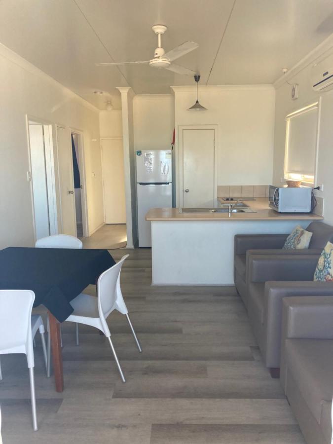 Oceanside Village Denham Extérieur photo