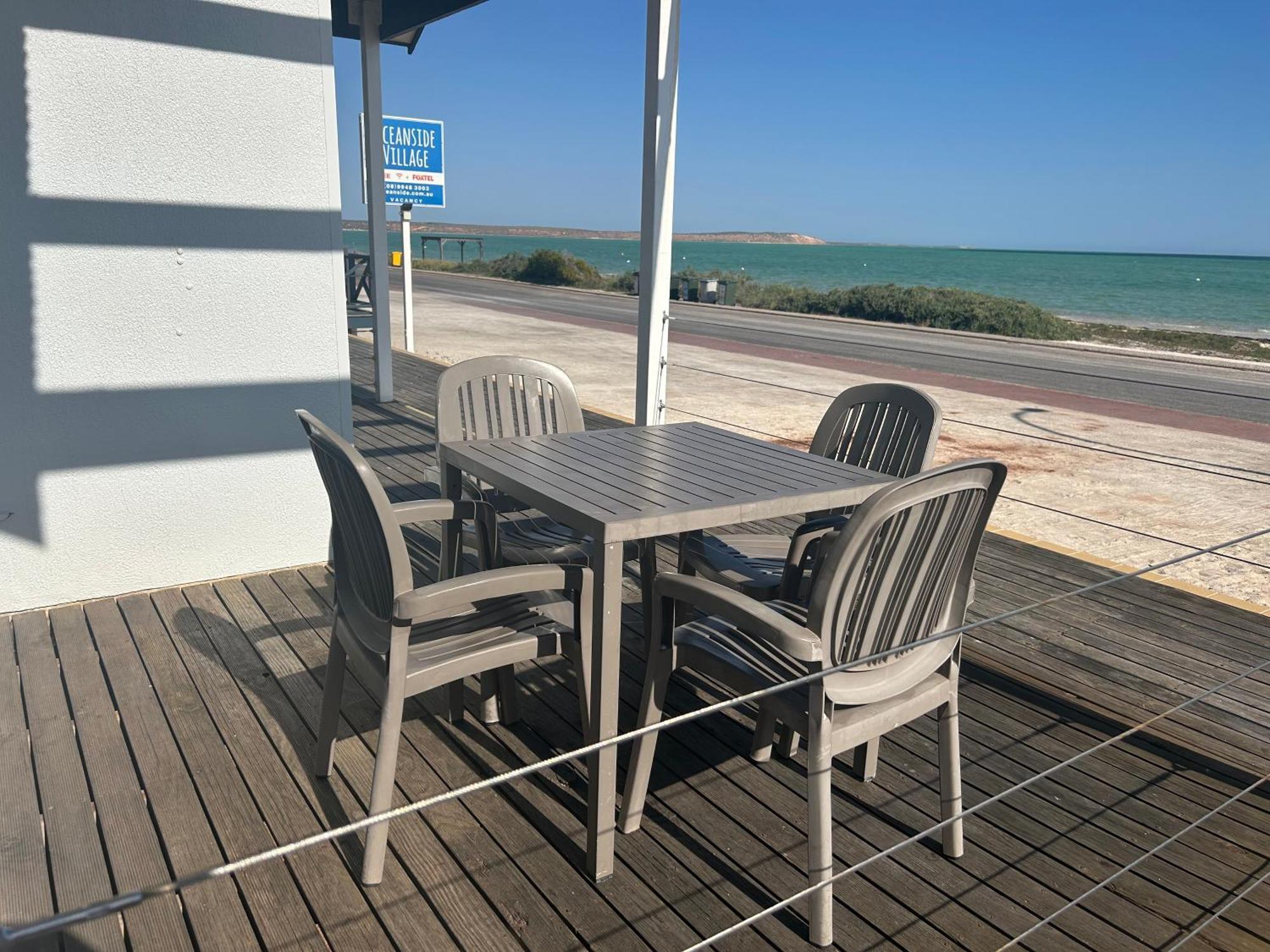 Oceanside Village Denham Extérieur photo