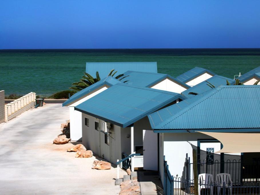 Oceanside Village Denham Extérieur photo