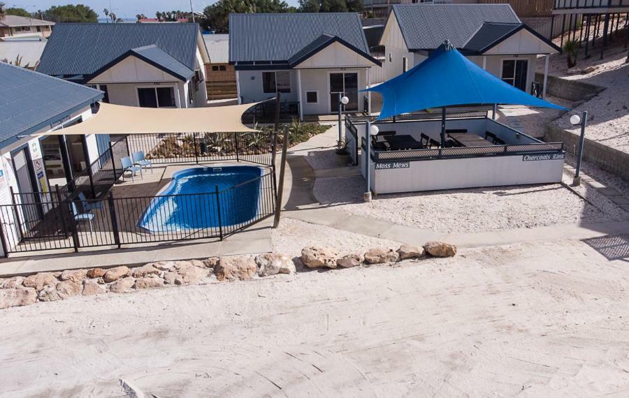 Oceanside Village Denham Extérieur photo